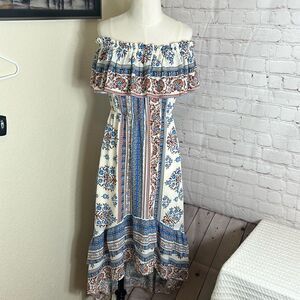 EUC ILLA ILLA OF THE SHOULDER DRESS